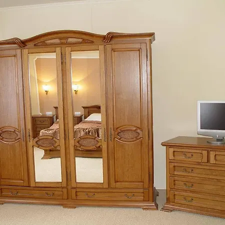 VIP-резиденция Буковель 4* Буковель
